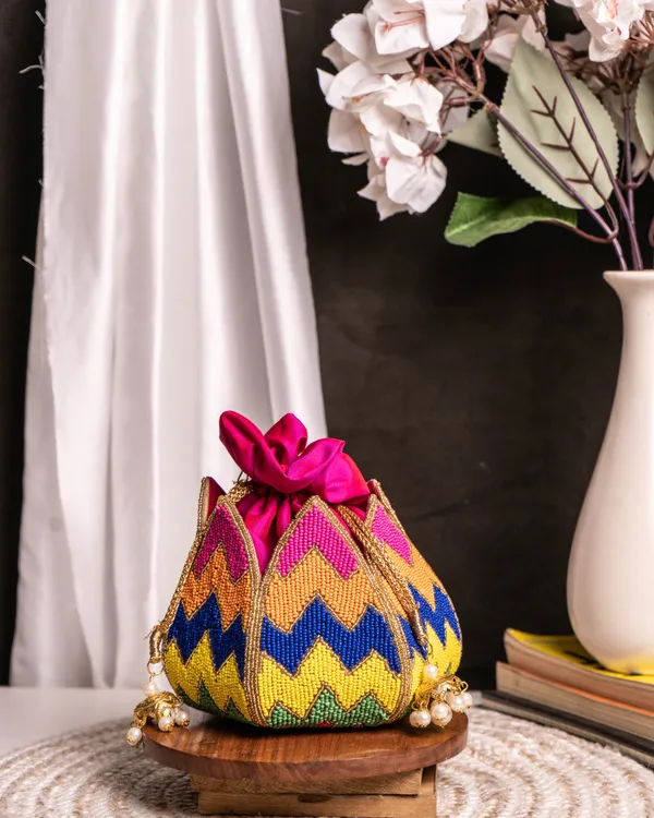 Carnival_Bloom_Lotus_Potli